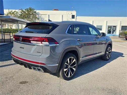 2026 Volkswagen Atlas Cross Sport 2.0T SEL Premium