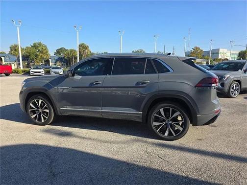 2026 Volkswagen Atlas Cross Sport 2.0T SEL Premium