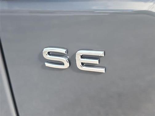 pure gray 2026 Volkswagen Atlas 2.0T SE w/Technology