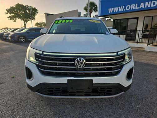 2025 Volkswagen Atlas 2.0T SE w/Technology