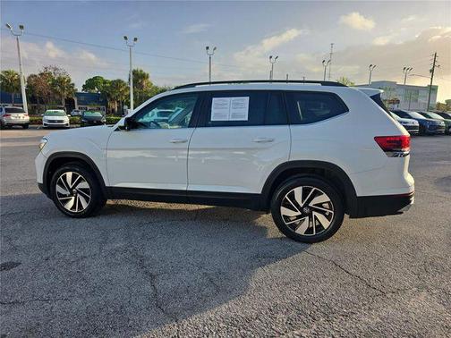 2025 Volkswagen Atlas 2.0T SE w/Technology