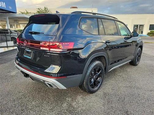 2025 Volkswagen Atlas 2.0T Peak Edition