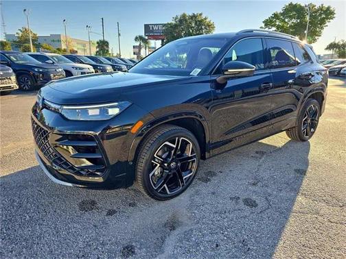 2026 Volkswagen Tiguan 2.0T SEL R-Line 4MOTION