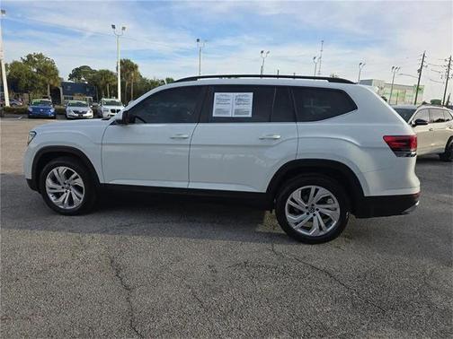 2022 Volkswagen Atlas 2.0T SE w/Technology