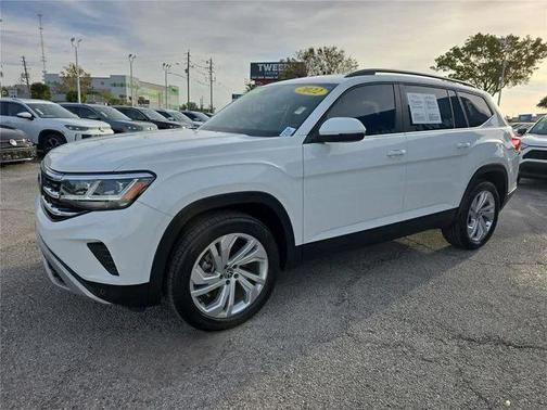 2022 Volkswagen Atlas 2.0T SE w/Technology