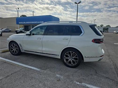 2025 BMW X7 xDrive40i