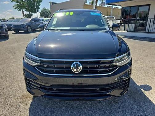 2024 Volkswagen Tiguan 2.0T SE R-Line Black