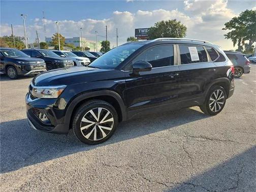 2022 Volkswagen Taos 1.5T SE