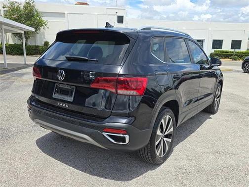 2022 Volkswagen Taos 1.5T SE