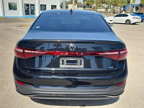 2026 Volkswagen Jetta 1.4T SE