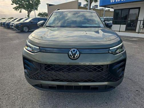Avocado Green w/Deep Black Roof 2026 Volkswagen Tiguan 2.0T SE R-Line Black