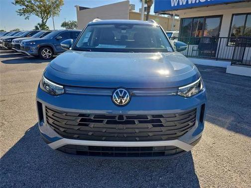 2026 Volkswagen Tiguan 2.0T SE