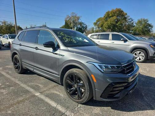 2023 Volkswagen Tiguan 2.0T SE R-Line Black
