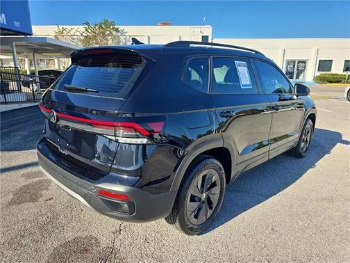 2025 Volkswagen Taos 1.5T S