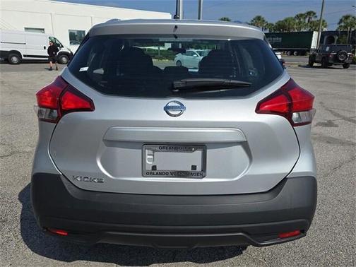2019 Nissan Kicks S