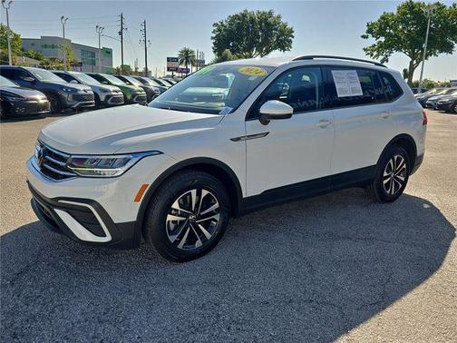 Pure White 2024 Volkswagen Tiguan 2.0T S