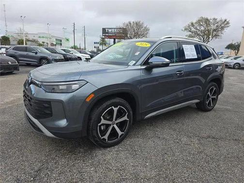 2025 Volkswagen Tiguan 2.0T SE 4MOTION