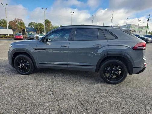 2026 Volkswagen Atlas Cross Sport 2.0T SEL