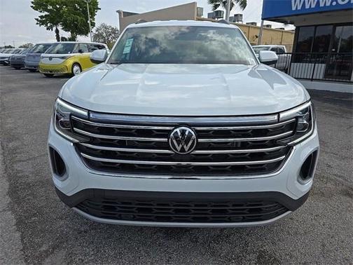 2025 Volkswagen Atlas 2.0T SE w/Technology