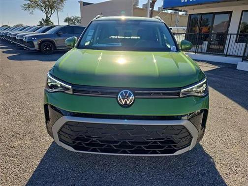 2026 Volkswagen Taos SE