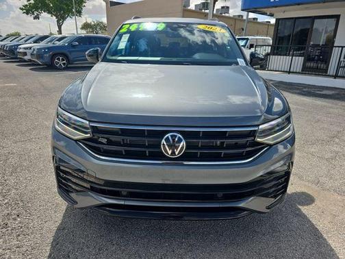 2023 Volkswagen Tiguan 2.0T SE R-Line Black