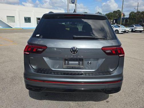 2023 Volkswagen Tiguan 2.0T SE R-Line Black