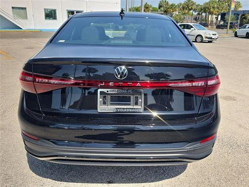 Deep Black Pearl 2026 Volkswagen Jetta 1.4T S