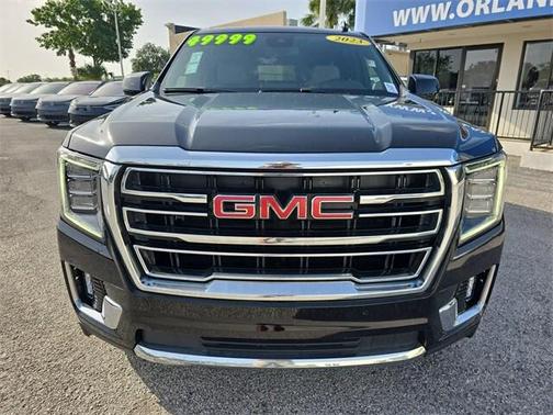 2023 GMC Yukon SLT