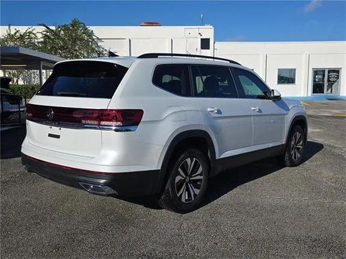2026 Volkswagen Atlas 2.0T SE