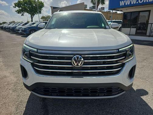 White 2026 Volkswagen Atlas 2.0T SE w/Technology