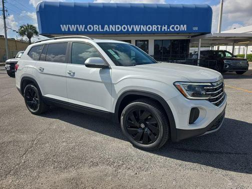 White 2026 Volkswagen Atlas 2.0T SE w/Technology