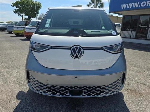 2025 Volkswagen ID. Buzz Pro S Plus