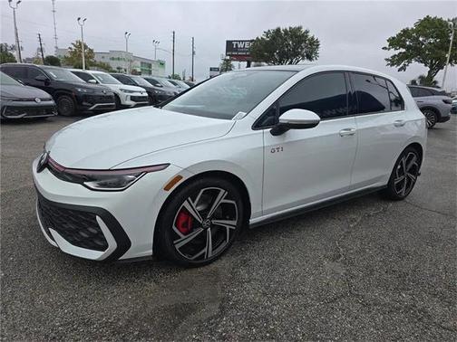2026 Volkswagen Golf GTI 2.0T SE DSG