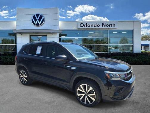 Deep Black 2022 Volkswagen Taos 1.5T SE