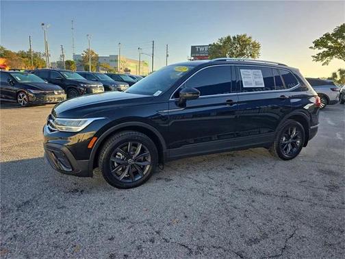 2022 Volkswagen Tiguan 2.0T SE