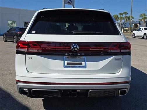 2025 Volkswagen Atlas 2.0T Peak Edition