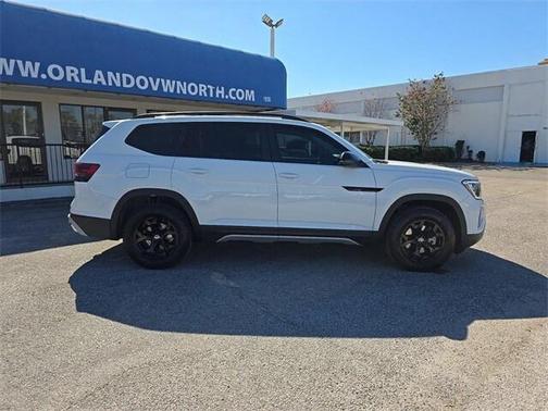 2025 Volkswagen Atlas 2.0T Peak Edition