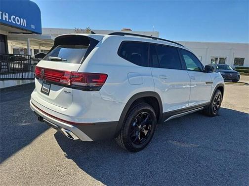 2025 Volkswagen Atlas 2.0T Peak Edition