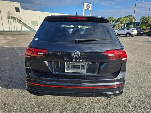 2023 Volkswagen Tiguan 2.0T SE R-Line Black