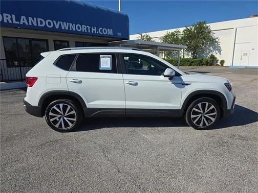 2022 Volkswagen Taos 1.5T SE