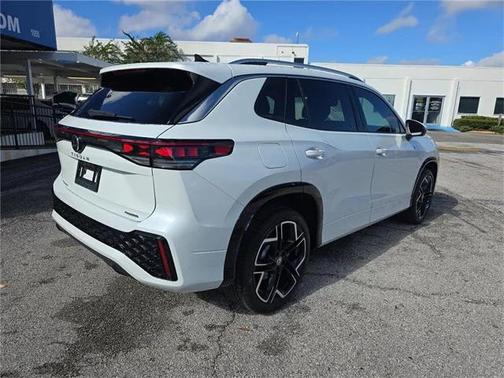 2026 Volkswagen Tiguan 2.0T SEL R-Line 4MOTION