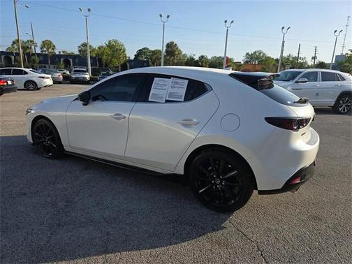 2022 Mazda Mazda3 FWD w/Premium Package