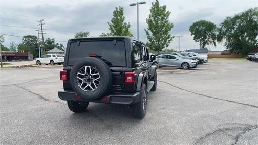 2025 Jeep Wrangler 4-Door Sahara 4x4