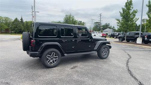 2025 Jeep Wrangler 4-Door Sahara 4x4