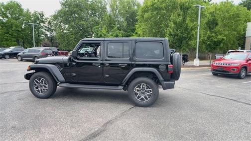 2025 Jeep Wrangler 4-Door Sahara 4x4