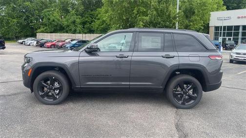 2025 Jeep Grand Cherokee Altitude