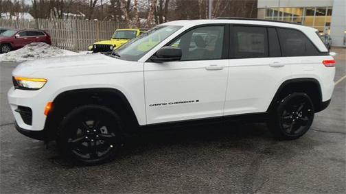 2025 Jeep Grand Cherokee Altitude