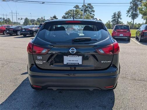 2017 Nissan Rogue Sport SV