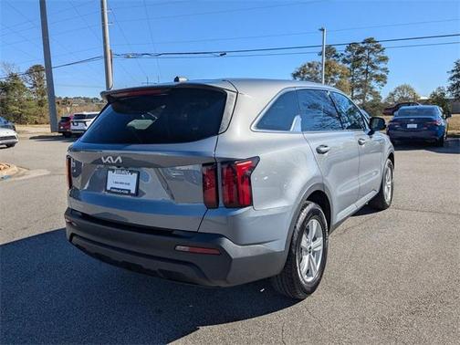 2023 Kia Sorento LX