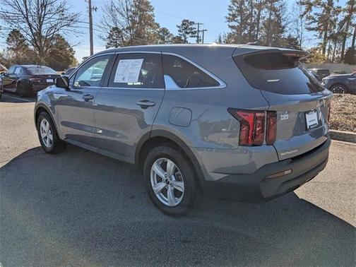2023 Kia Sorento LX